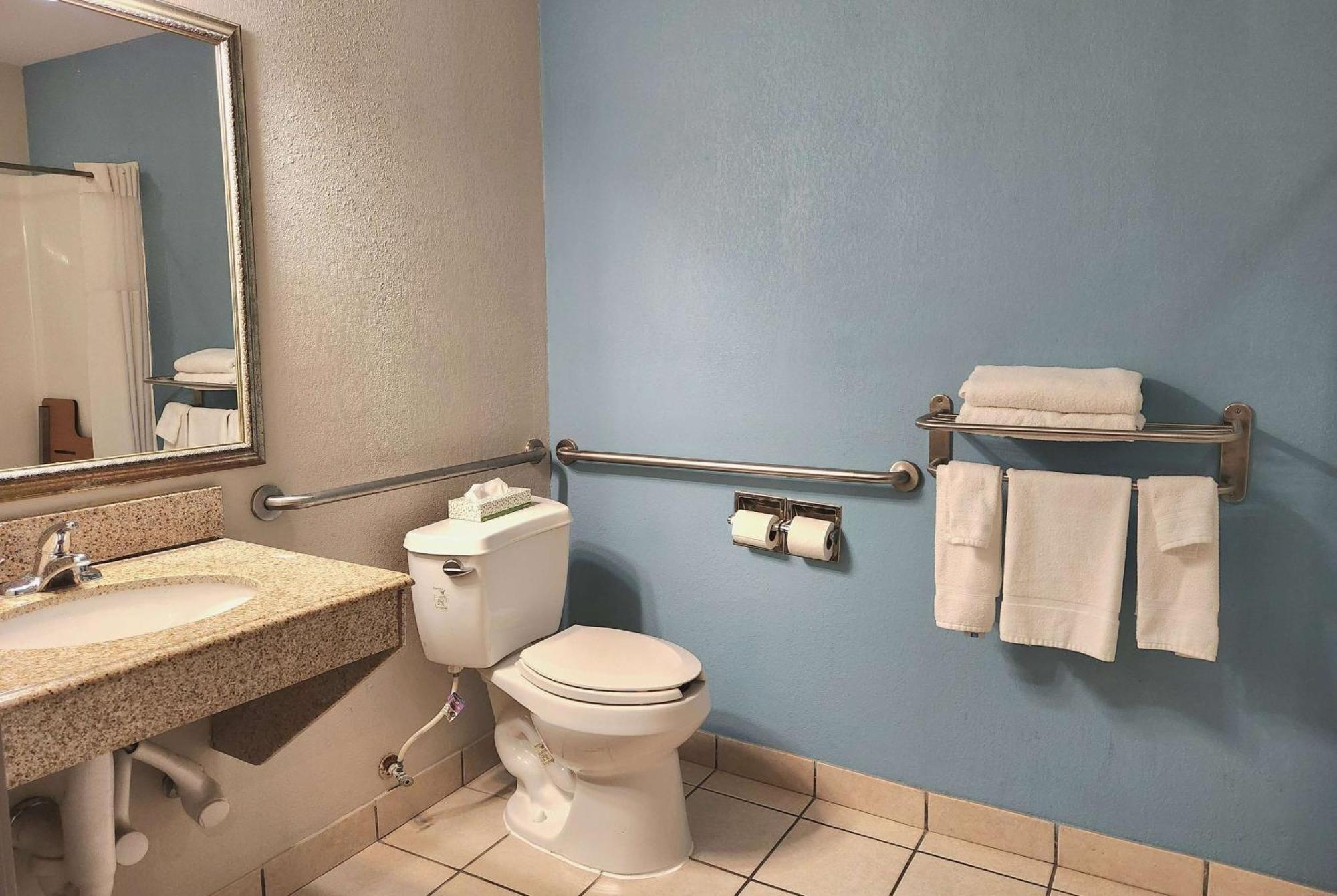 Days Inn & Suites By Wyndham Thibodaux Eksteriør billede