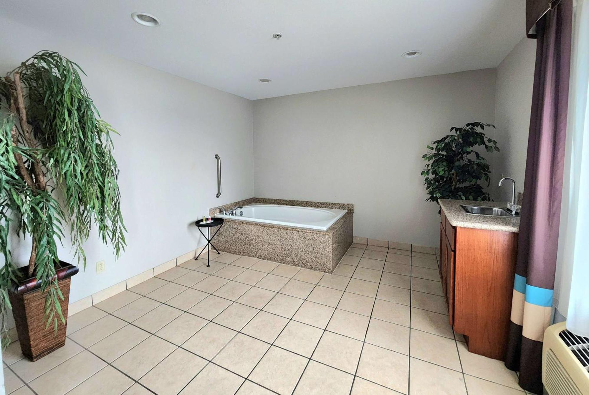 Days Inn & Suites By Wyndham Thibodaux Eksteriør billede